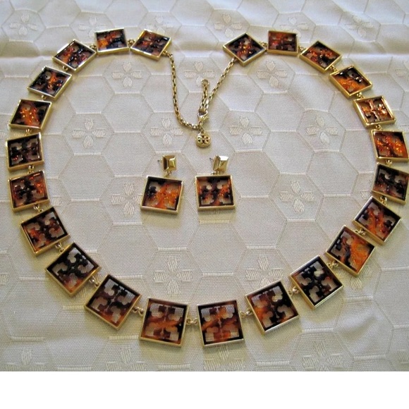 RARE Tory Burch Set “Tortoise” Necklace+Earrings - Picture 3 of 8